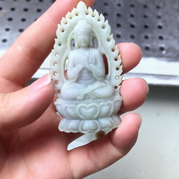 未镶嵌定制翡翠好****啦缅甸翡翠手工雕刻大日如来