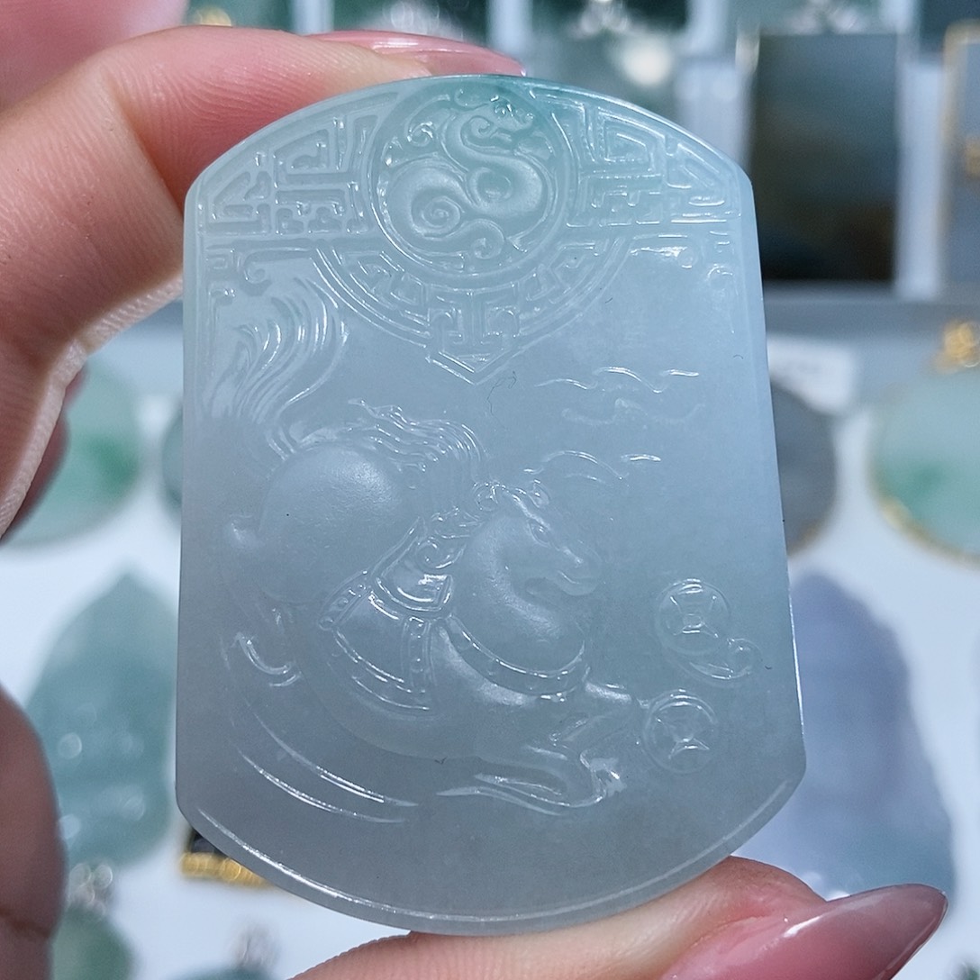 翡翠吊坠(不含链)未镶嵌