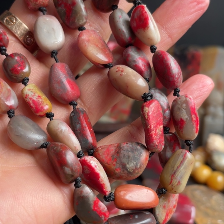 昌化鸡血石昌化鸡血石项链