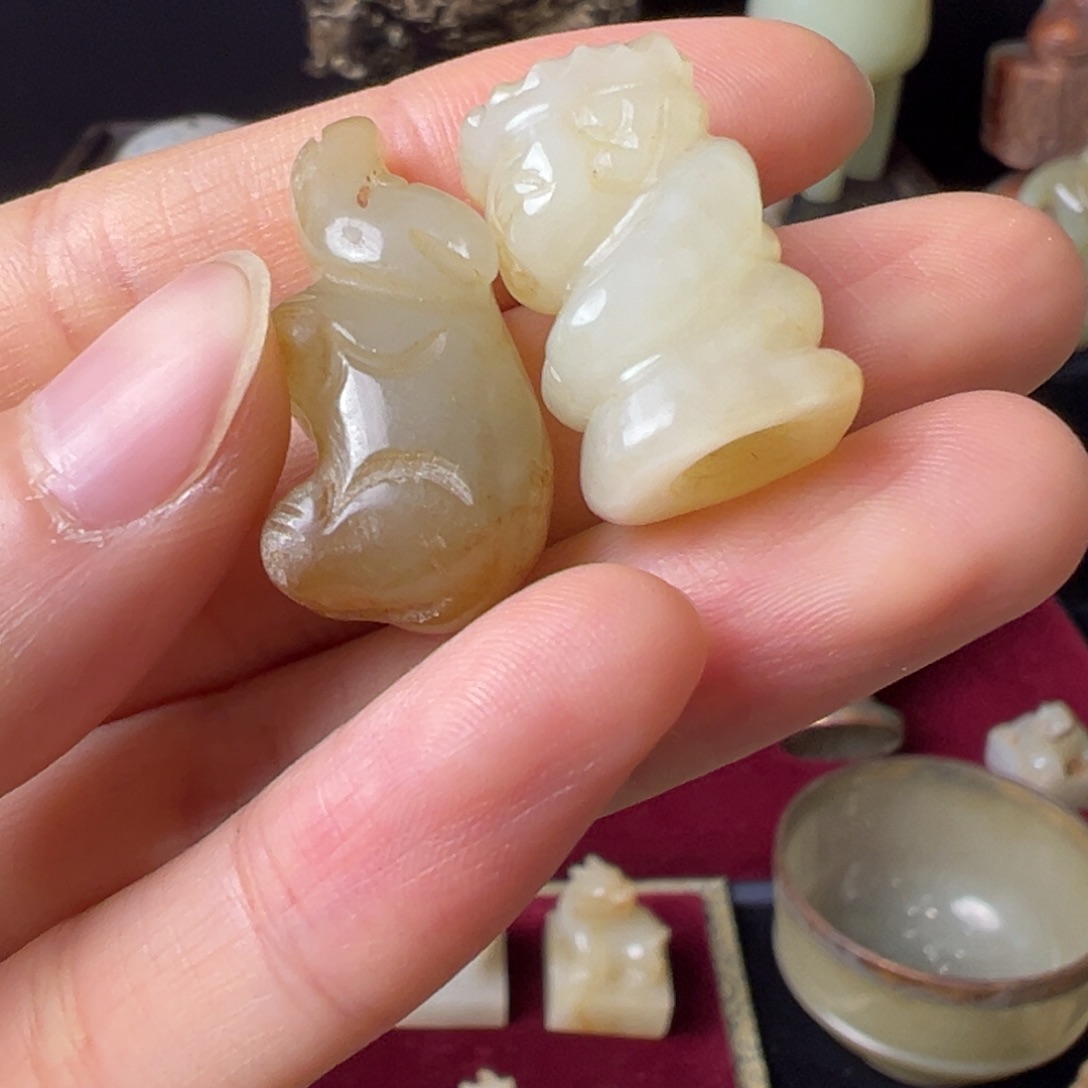 和田玉（糖玉）未镶嵌挂件