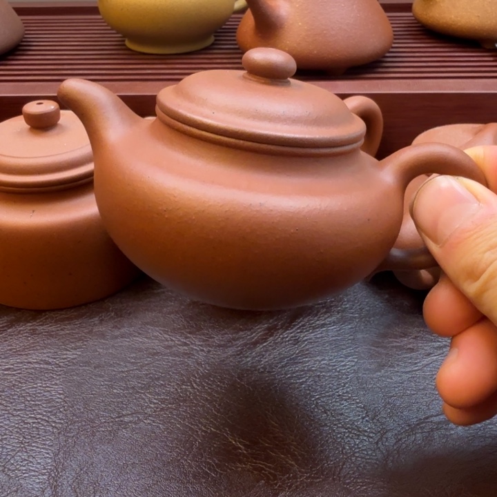 茶壶紫砂朱泥仿古，半手容量一百七
