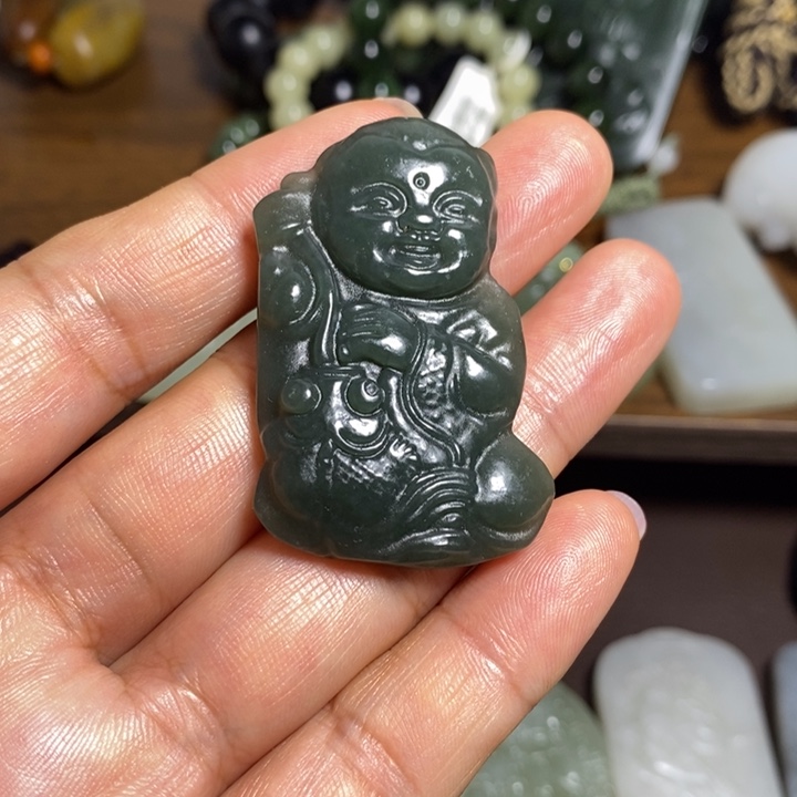 颈饰未镶嵌和田玉
