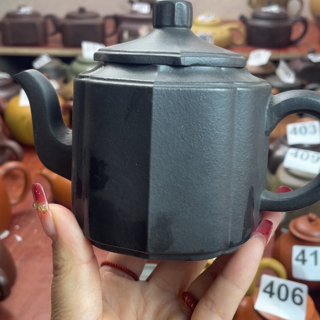 宜兴紫砂壶微瑕疵