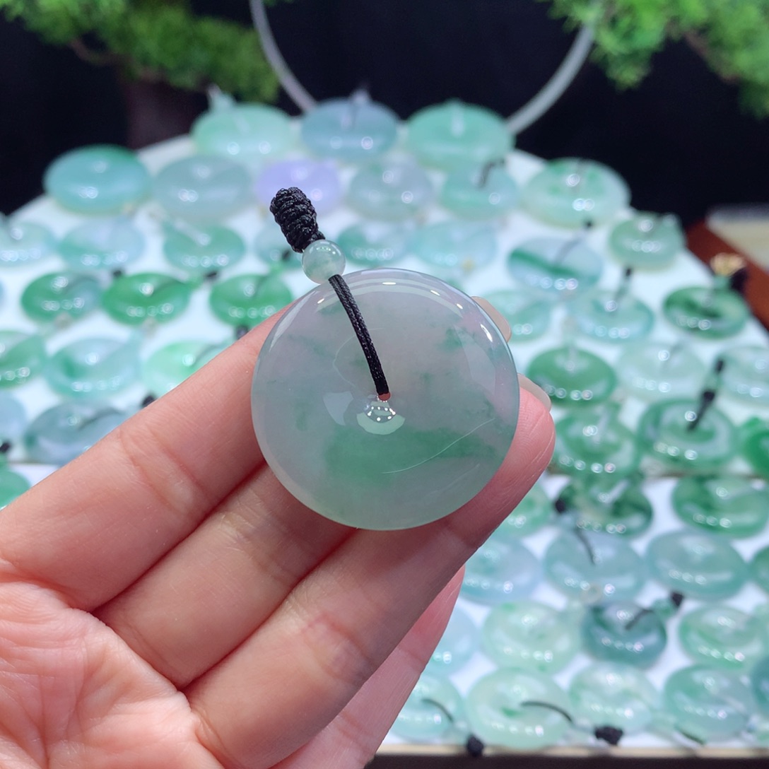 颈饰未镶嵌翡翠丗****ぐ34.2*5.9