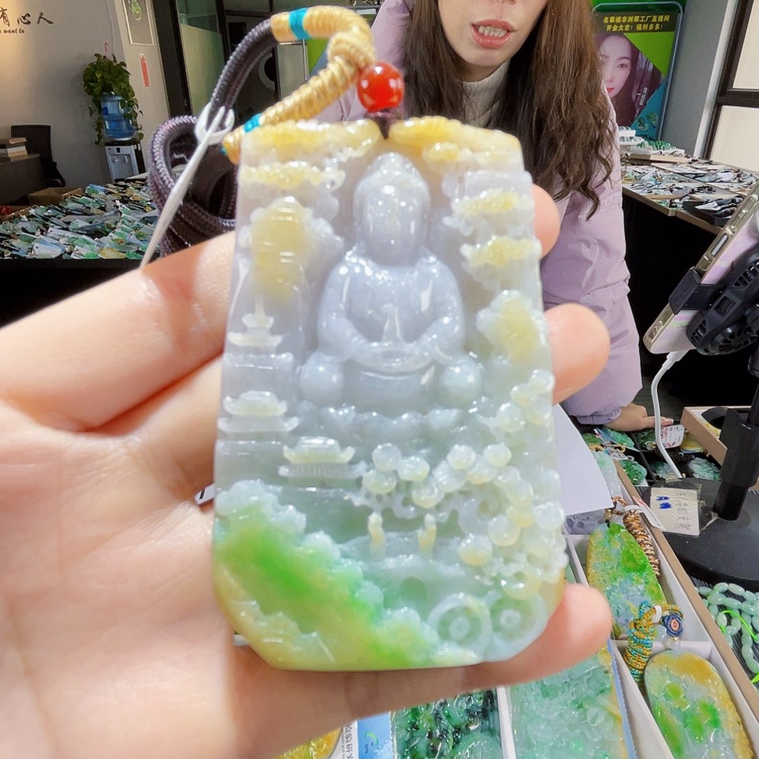 颈饰未镶嵌翡翠翡翠