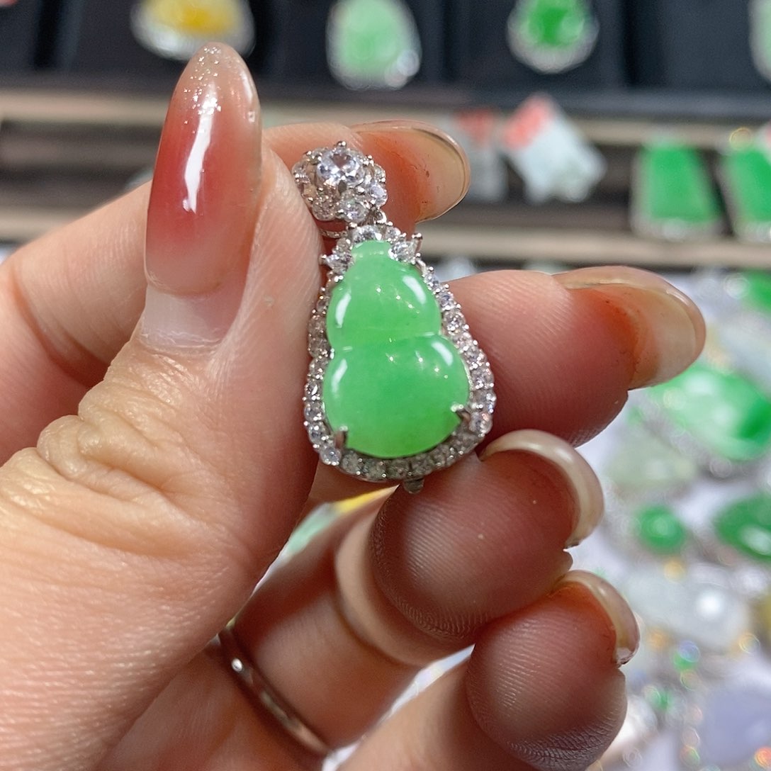 翡翠颈饰银S925镶嵌天然