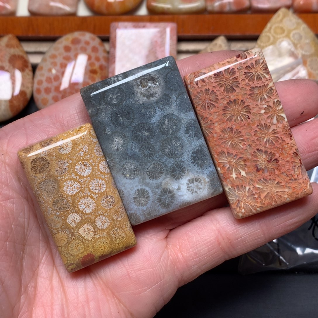 黑***缘硅化玉未镶嵌吊坠无事牌平安扣手牌