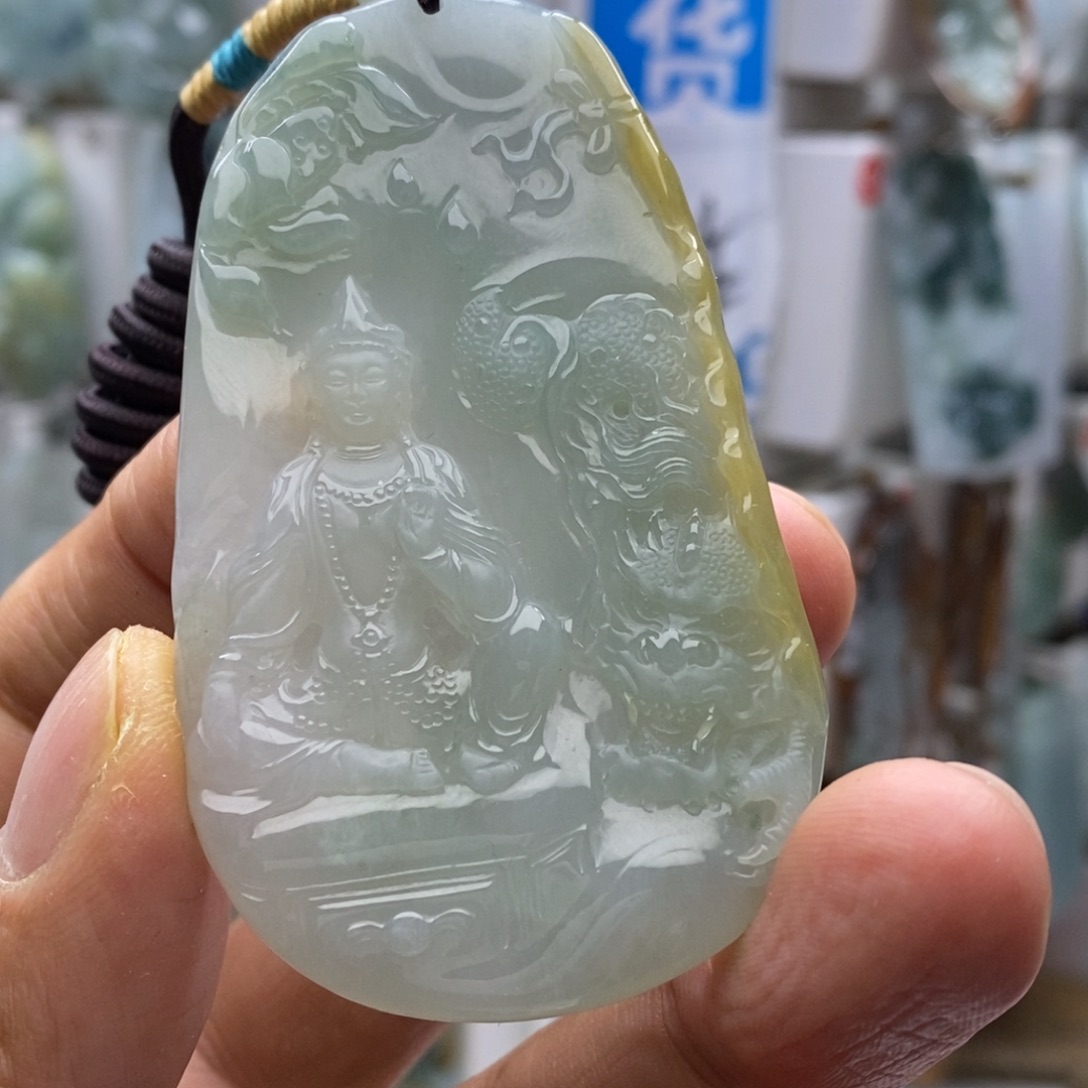 翡翠颈饰未镶嵌观音