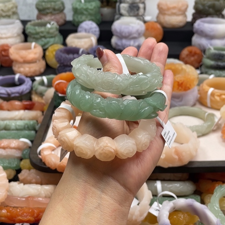 *****石英质玉未镶嵌手镯