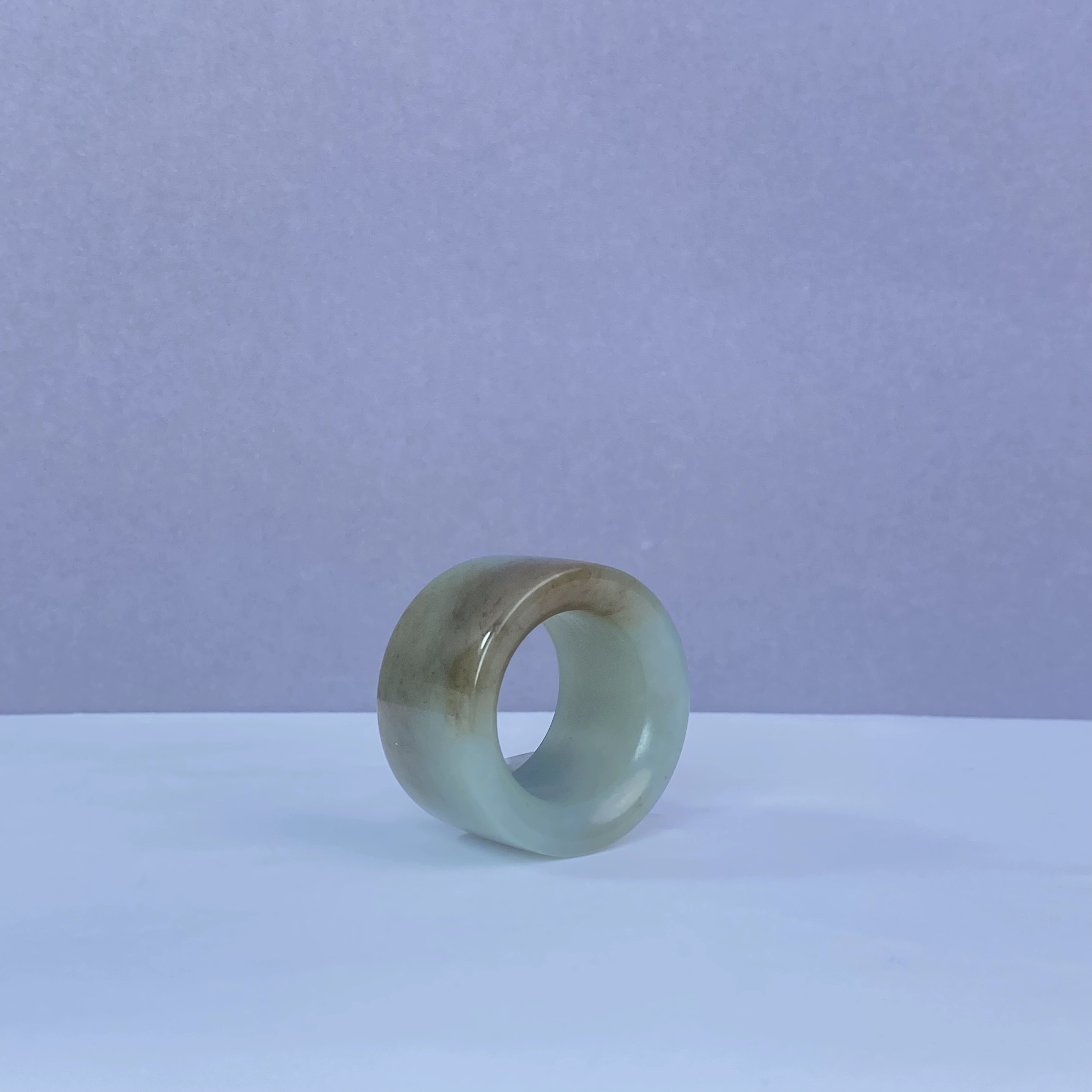 C83 和田玉九转乾坤糖玉扳指