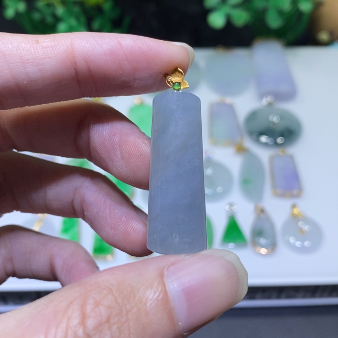 翡翠18K金镶嵌吊坠(不含链)