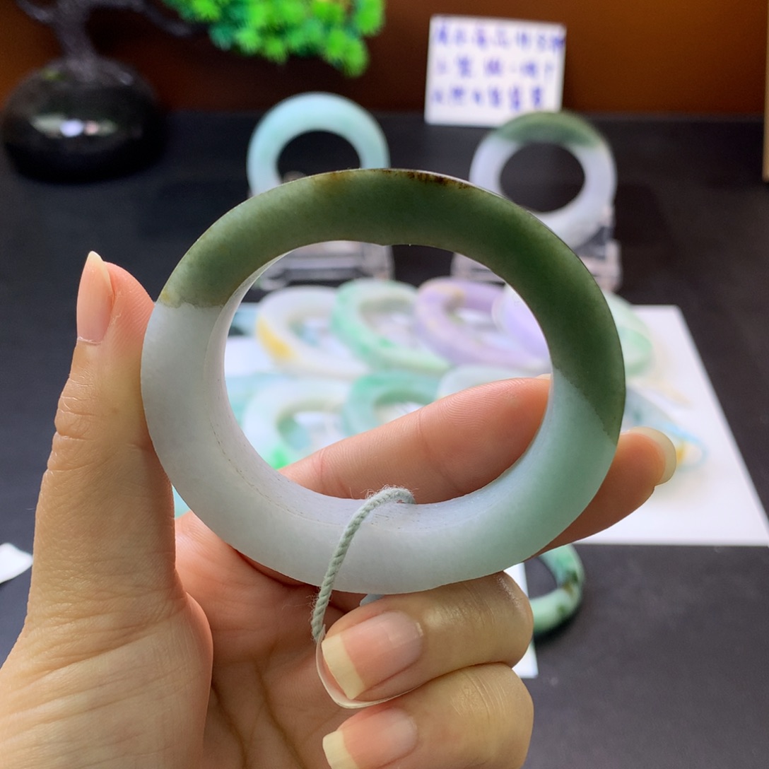 定制翡翠手镯未镶嵌