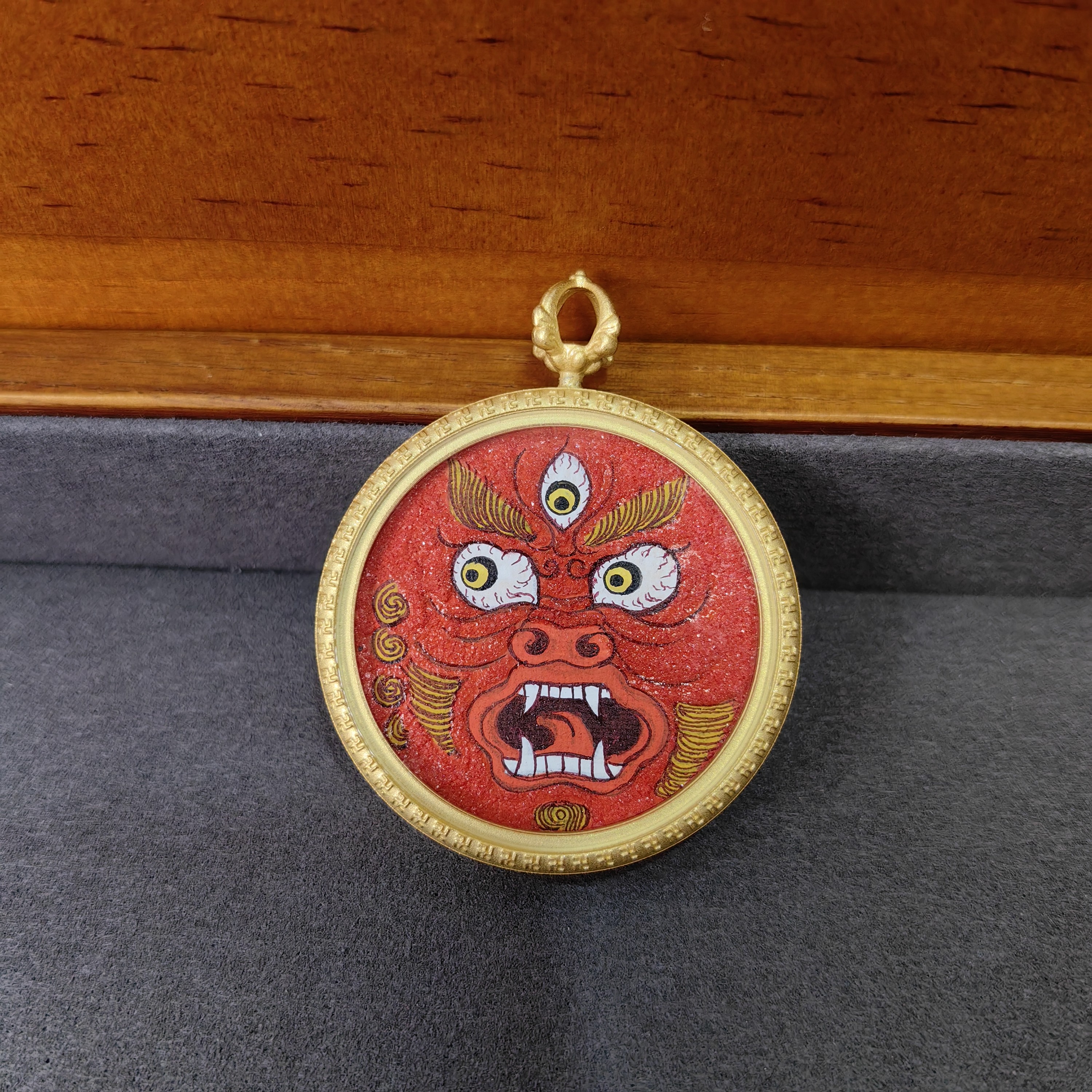 纯手绘新款五路财神3.5圆唐卡吊坠