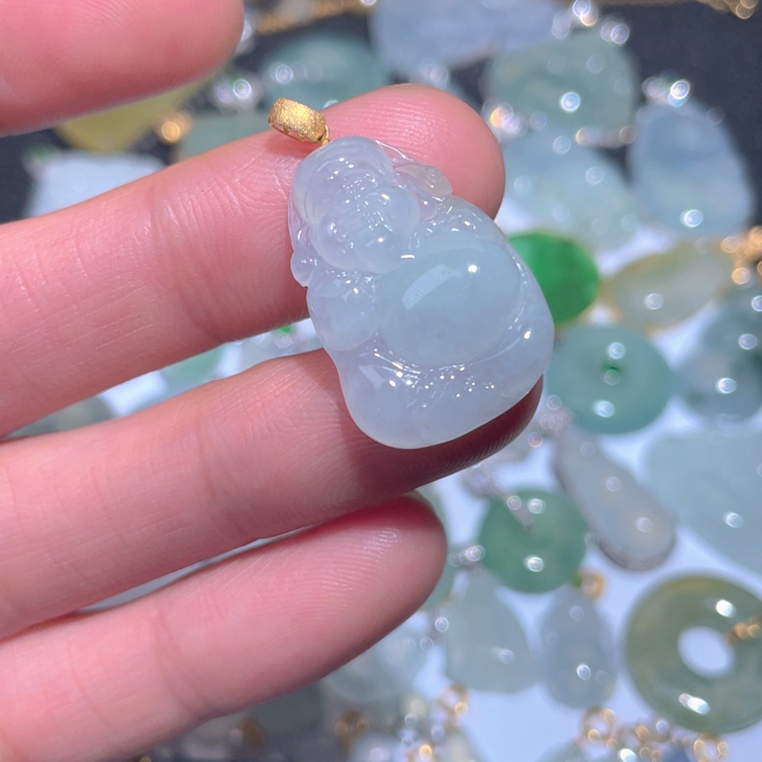 翡翠颈饰18K金镶嵌翡翠