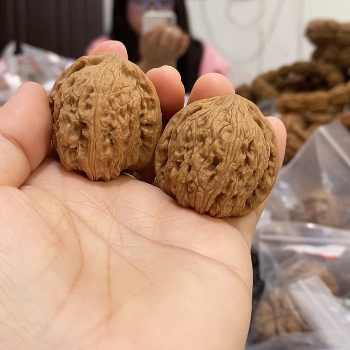文玩核桃吊坠绣球35+
