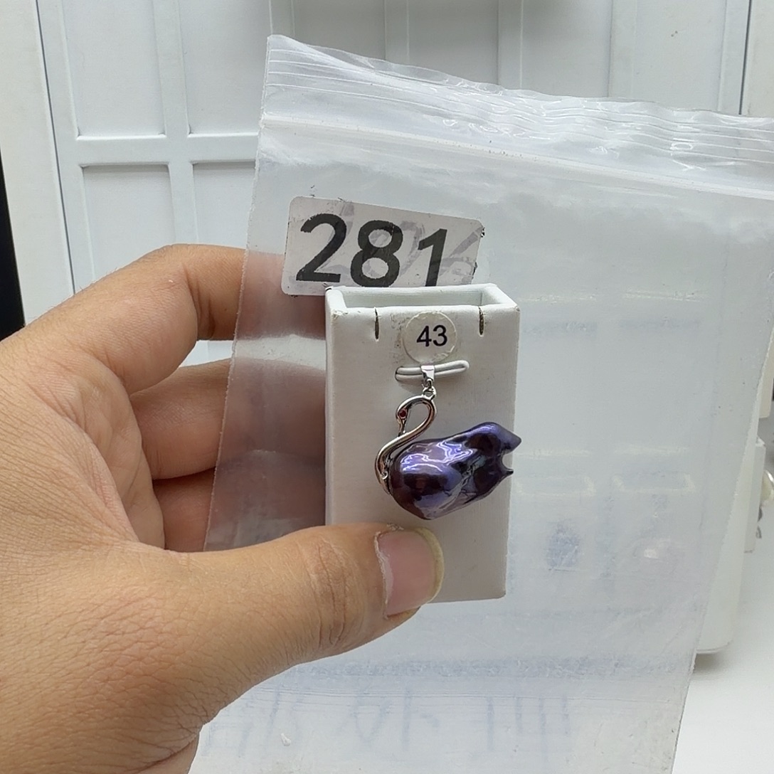 淡水珍珠颈饰合金