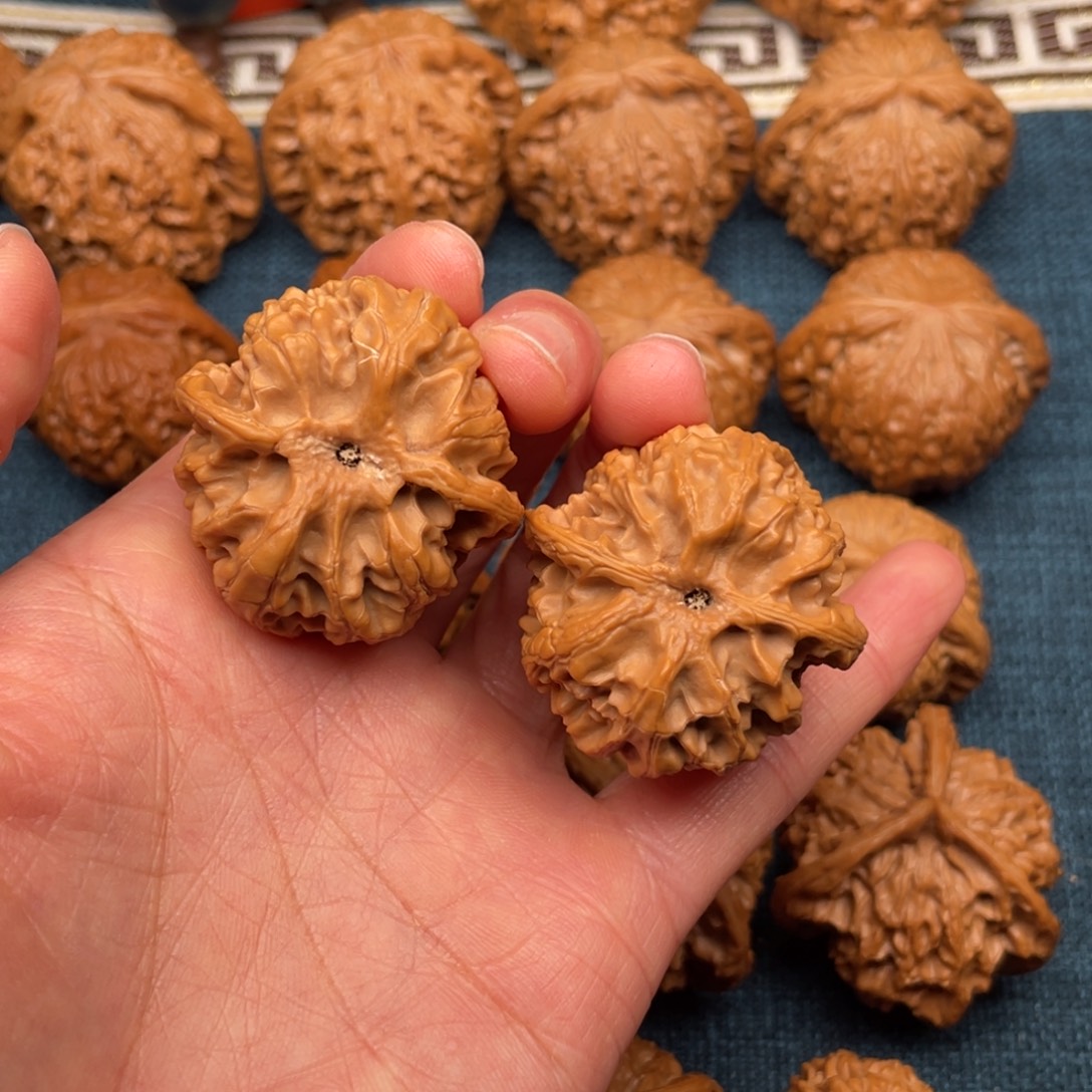 y***D文玩核桃把件38球苹果