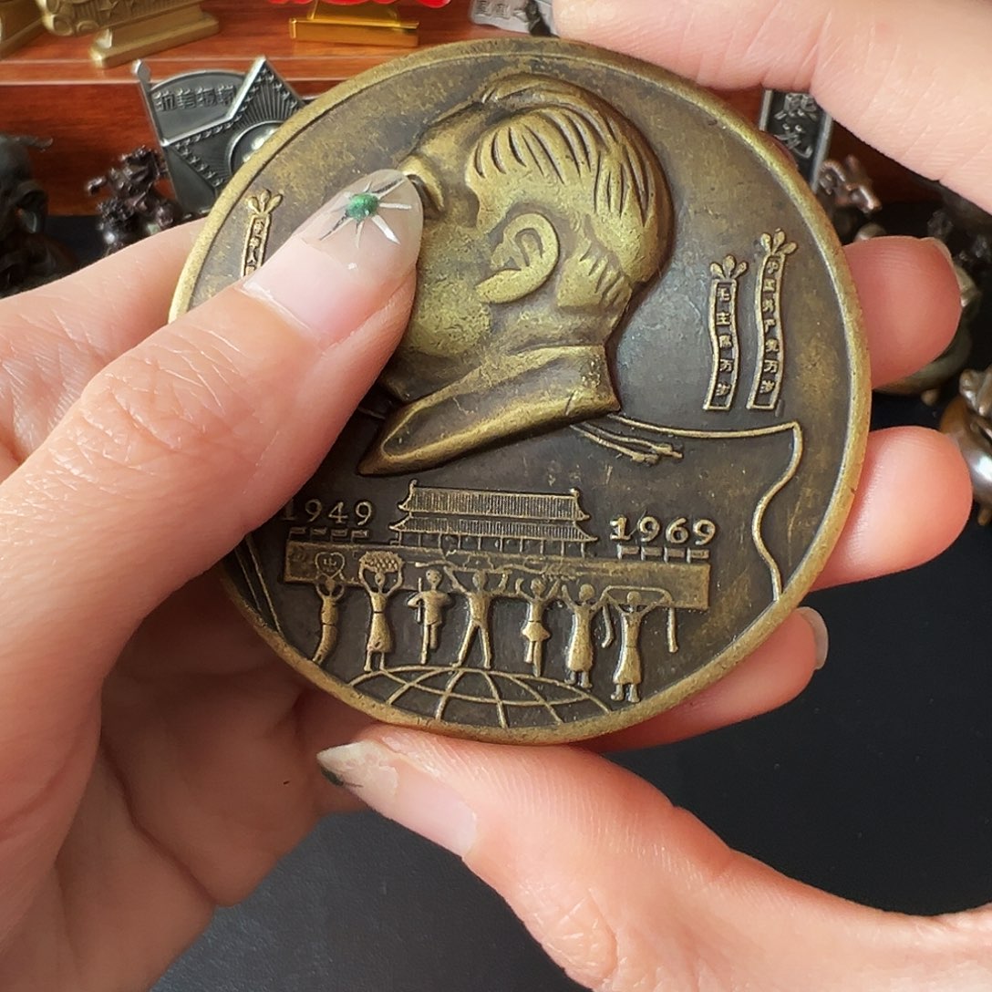 金属直播间专属摆件