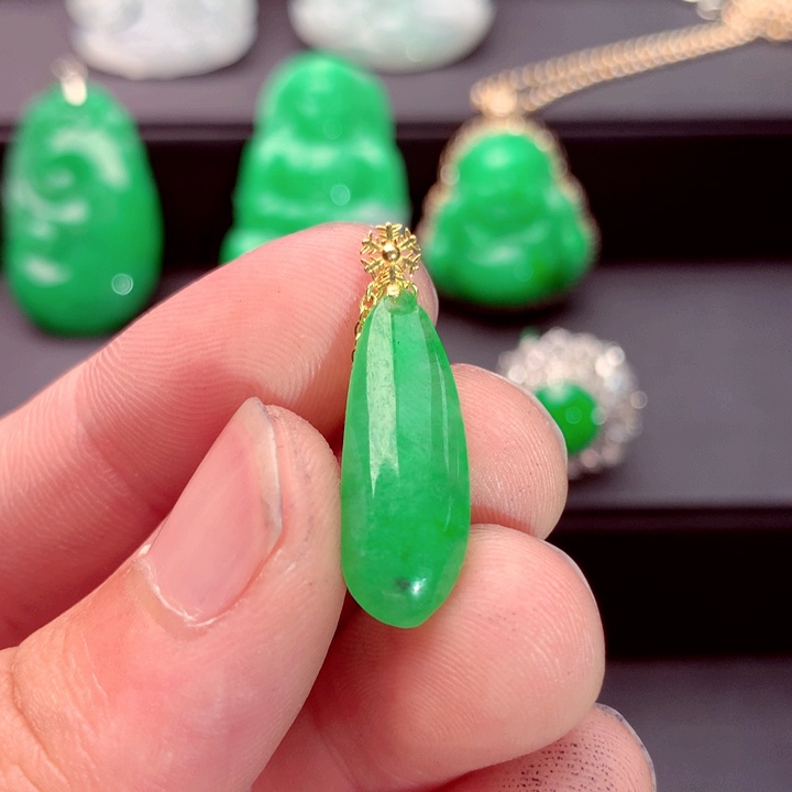 翡翠18K金镶嵌吊坠(不含链)