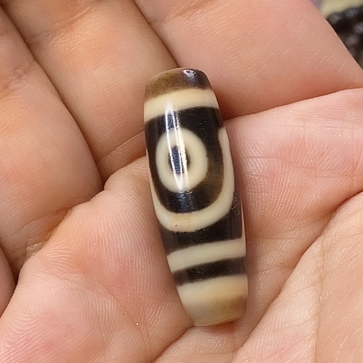 །***，玛瑙/玉髓未镶嵌颈饰