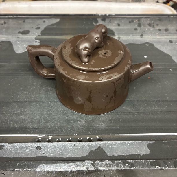 原矿宜兴紫砂壶卧虎