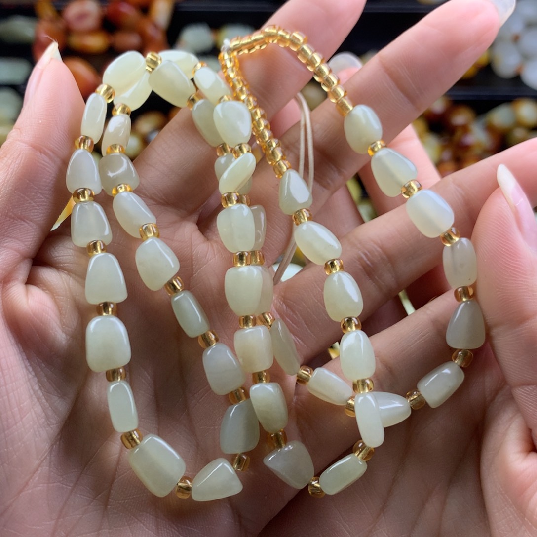 和田玉未镶嵌手链