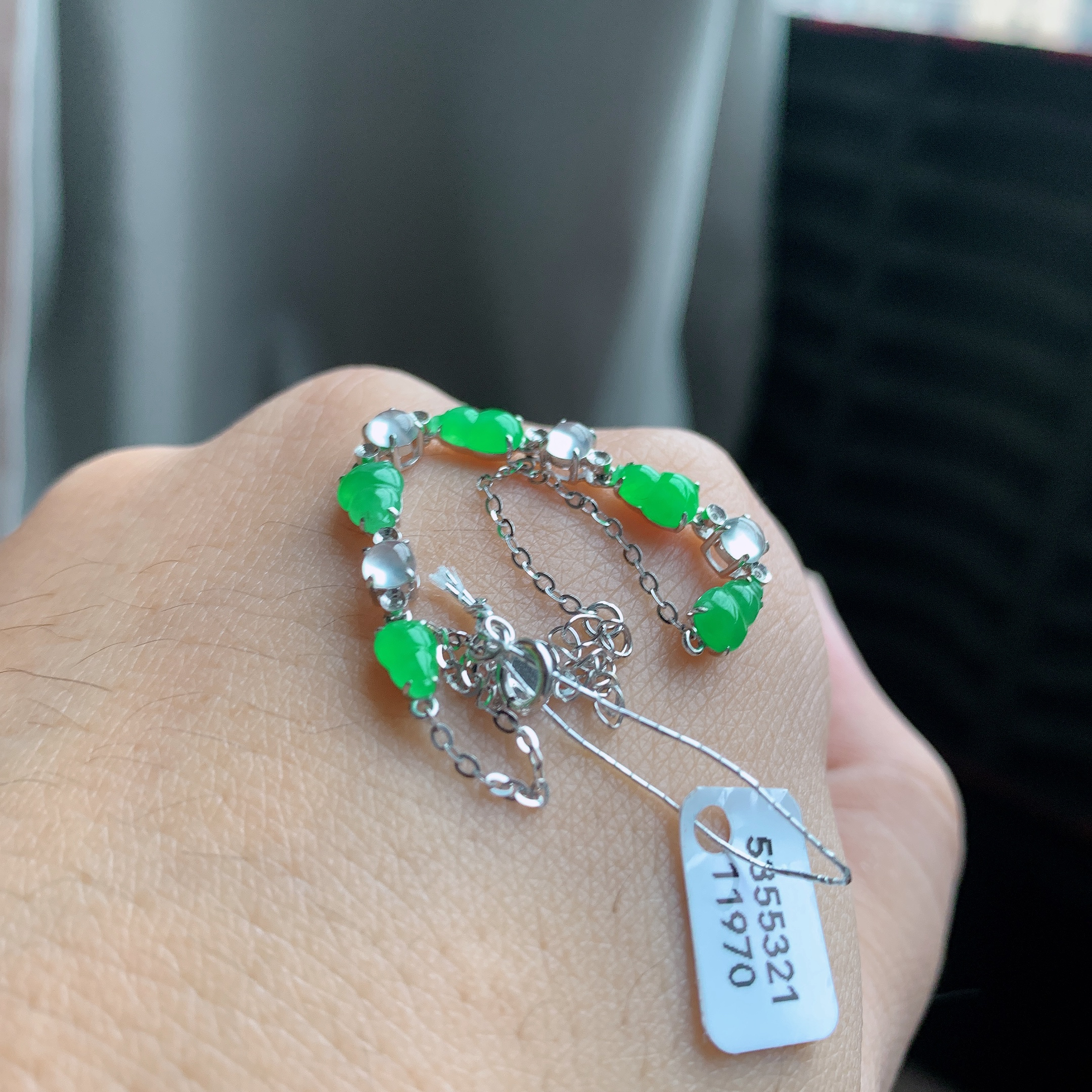 阳绿葫芦银镶嵌尺寸裸石6x4x3mm