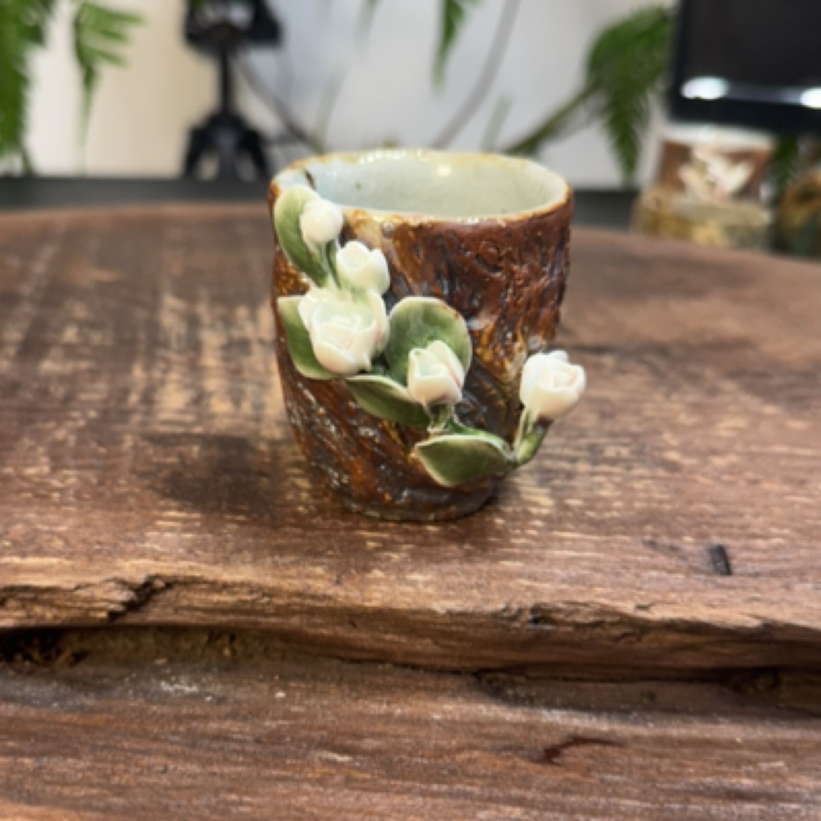 粗陶手捏茉莉花枯木逢春主人杯