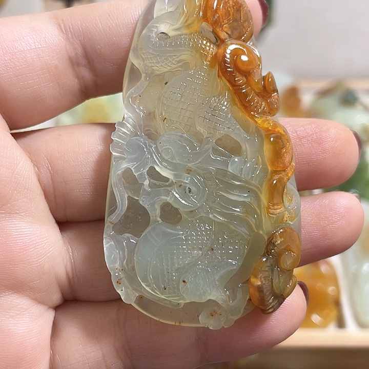 岫玉吊坠(赠链)未镶嵌