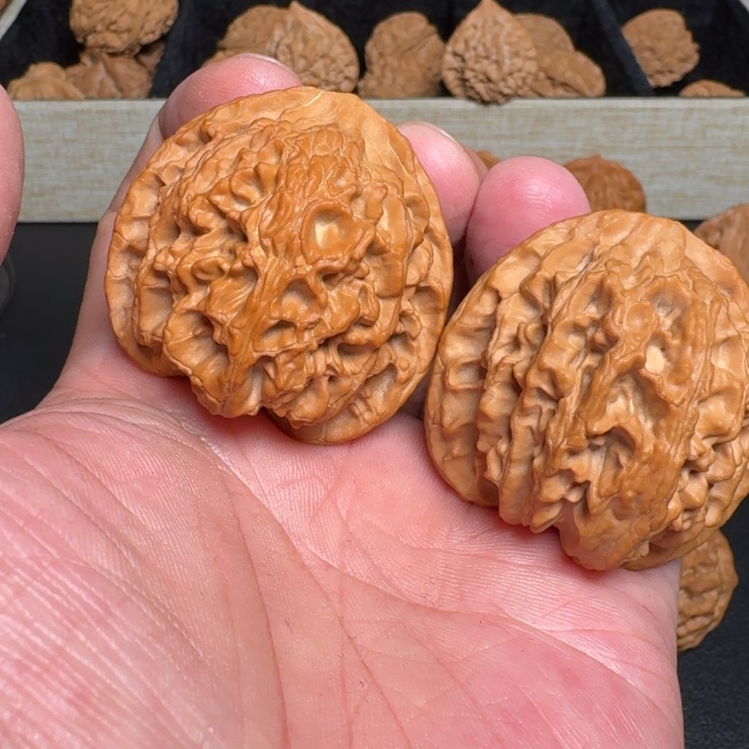 小***乔文玩核桃吊坠微修苹果园 尺寸43