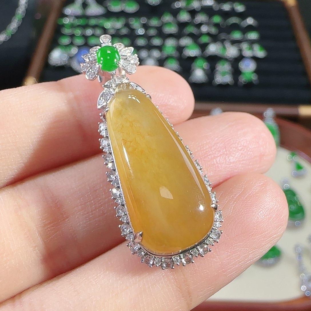 翡翠18K金镶嵌吊坠(不含链)