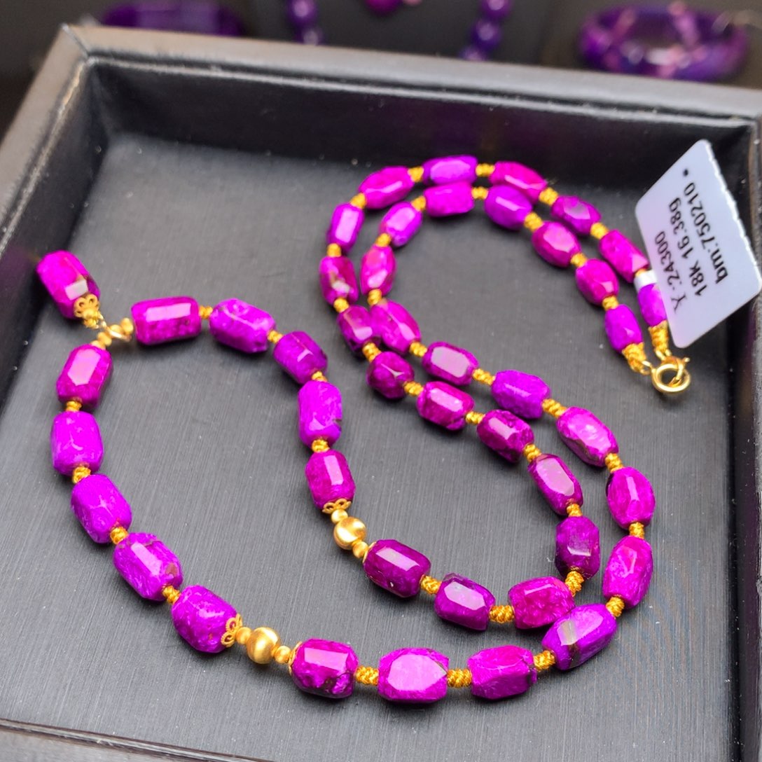 苏纪石（舒俱来）丝绒项链18K金镶嵌