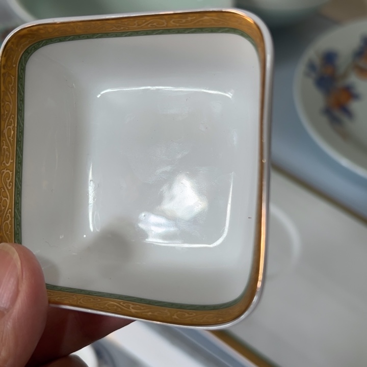 红海陶瓷四方碟陶瓷