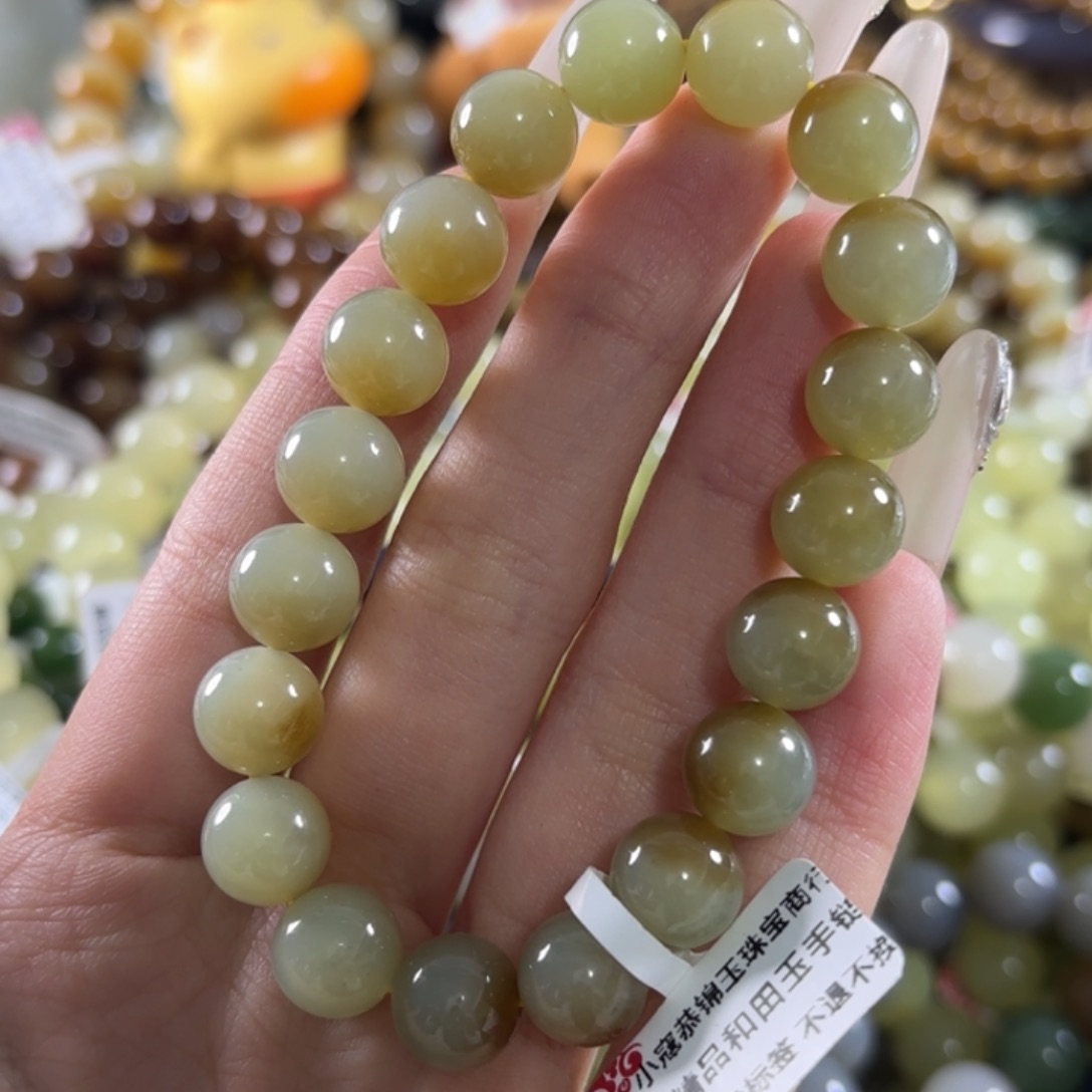 狂****和田玉未镶嵌手链拍3发1。116