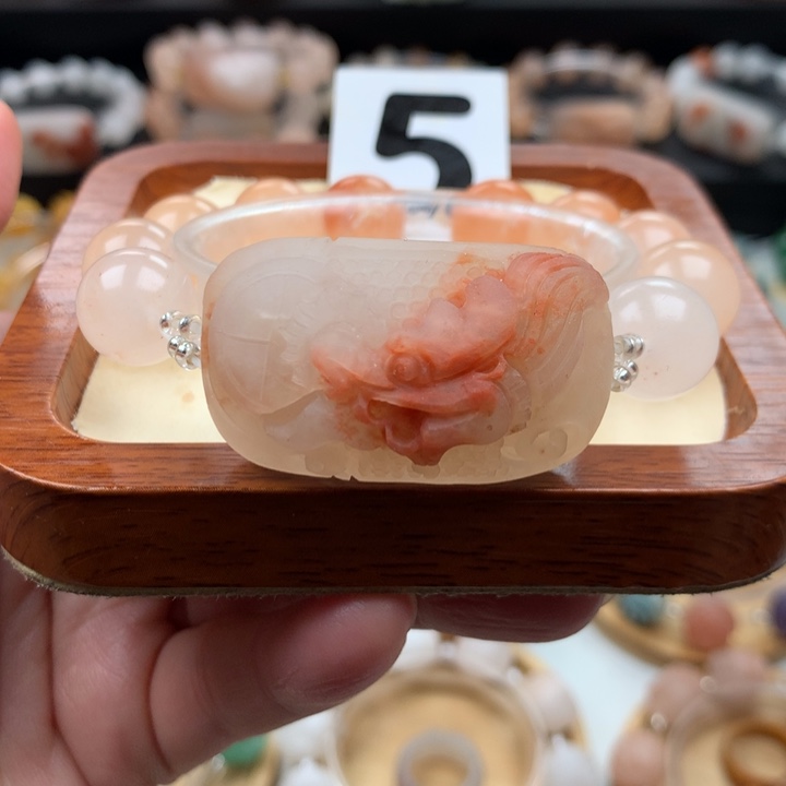 石英质玉手链未镶嵌