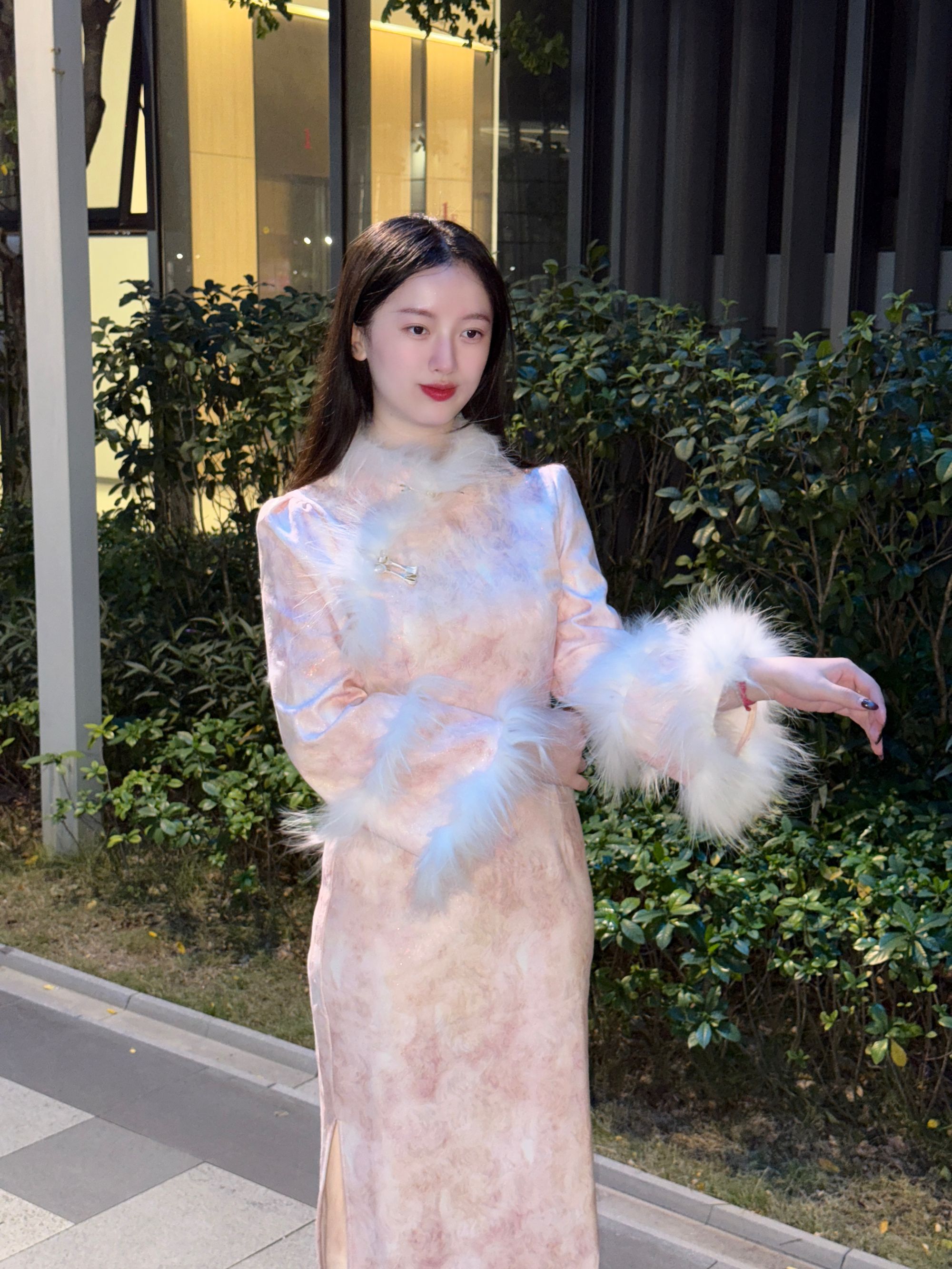 2025秋冬新款新中式厚款修身旗袍温柔真毛旗袍连衣裙气质粉花落香