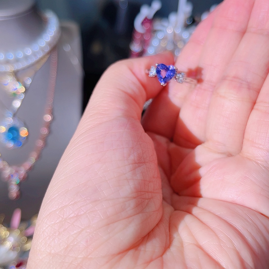 透辉石基地未镶嵌