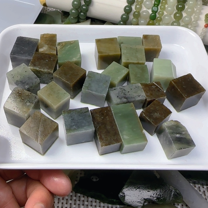 未镶嵌和田玉珠宝半成品