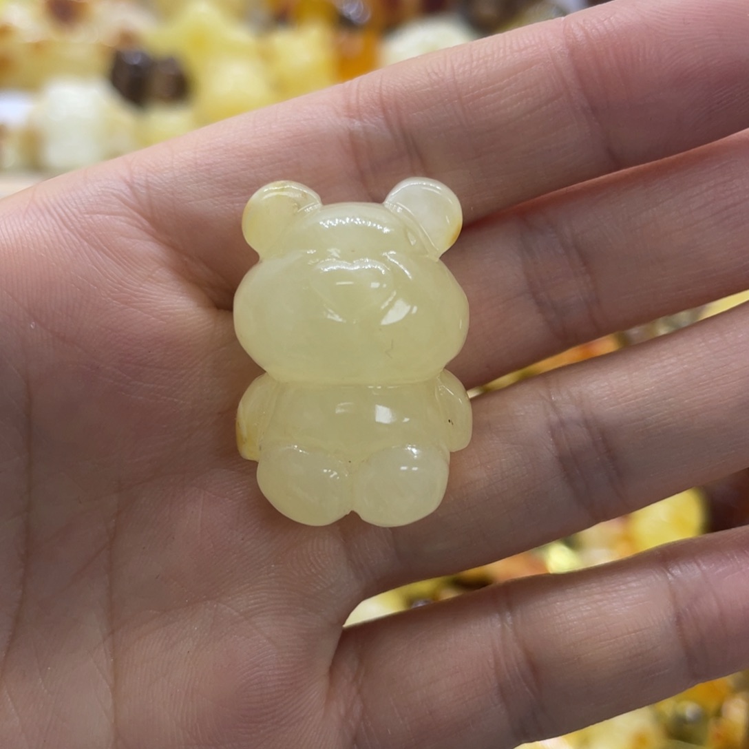 琥珀裸石未镶嵌7.7克小熊