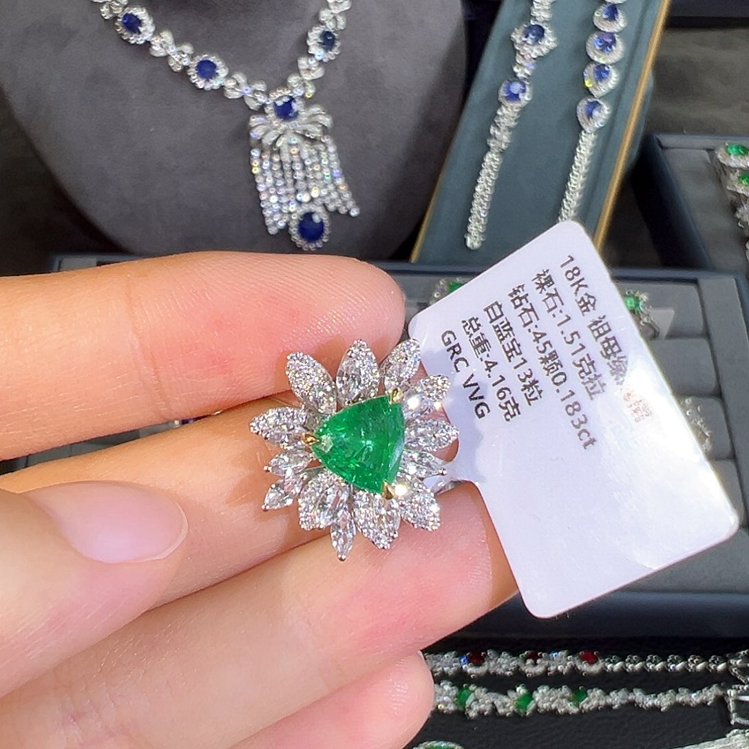 祖母绿戒指18K金镶嵌特秒福利