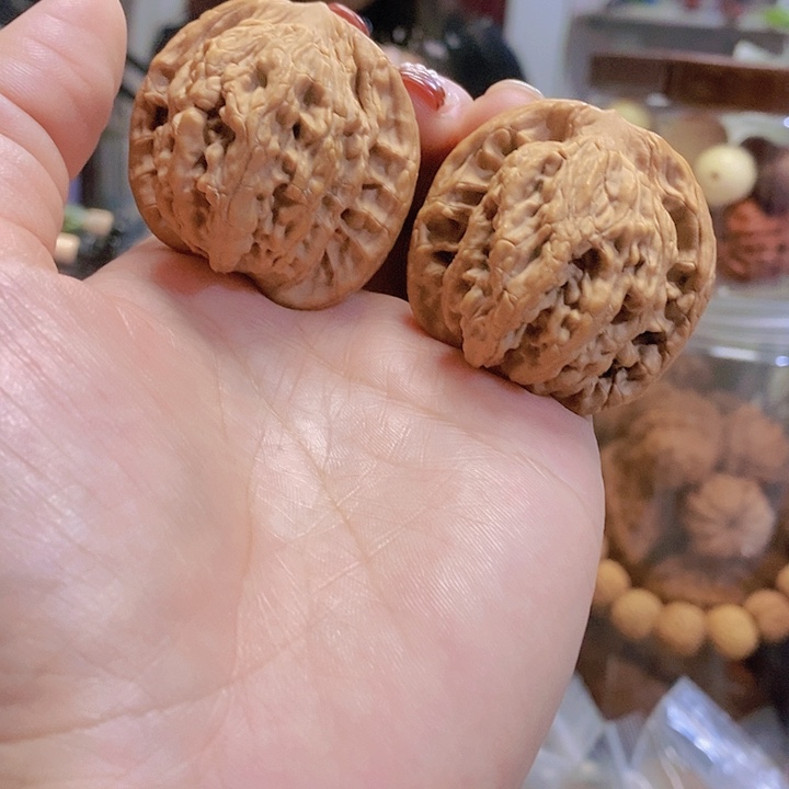【闪购商品】文玩核桃把件41.5虎头