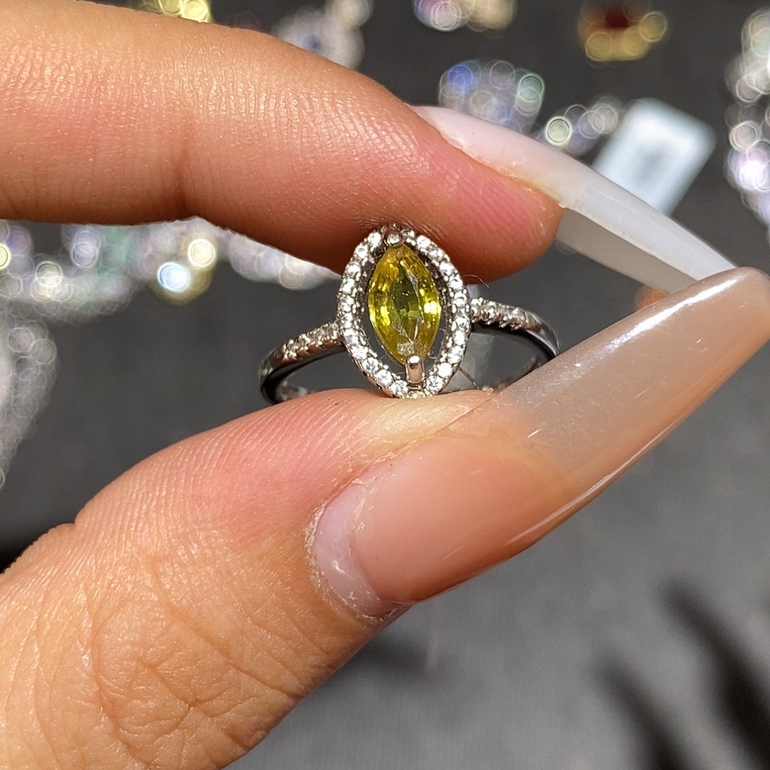 银S925镶嵌颈饰蓝宝石