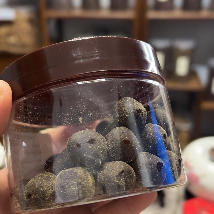 香粉丸子龙肝降真100克