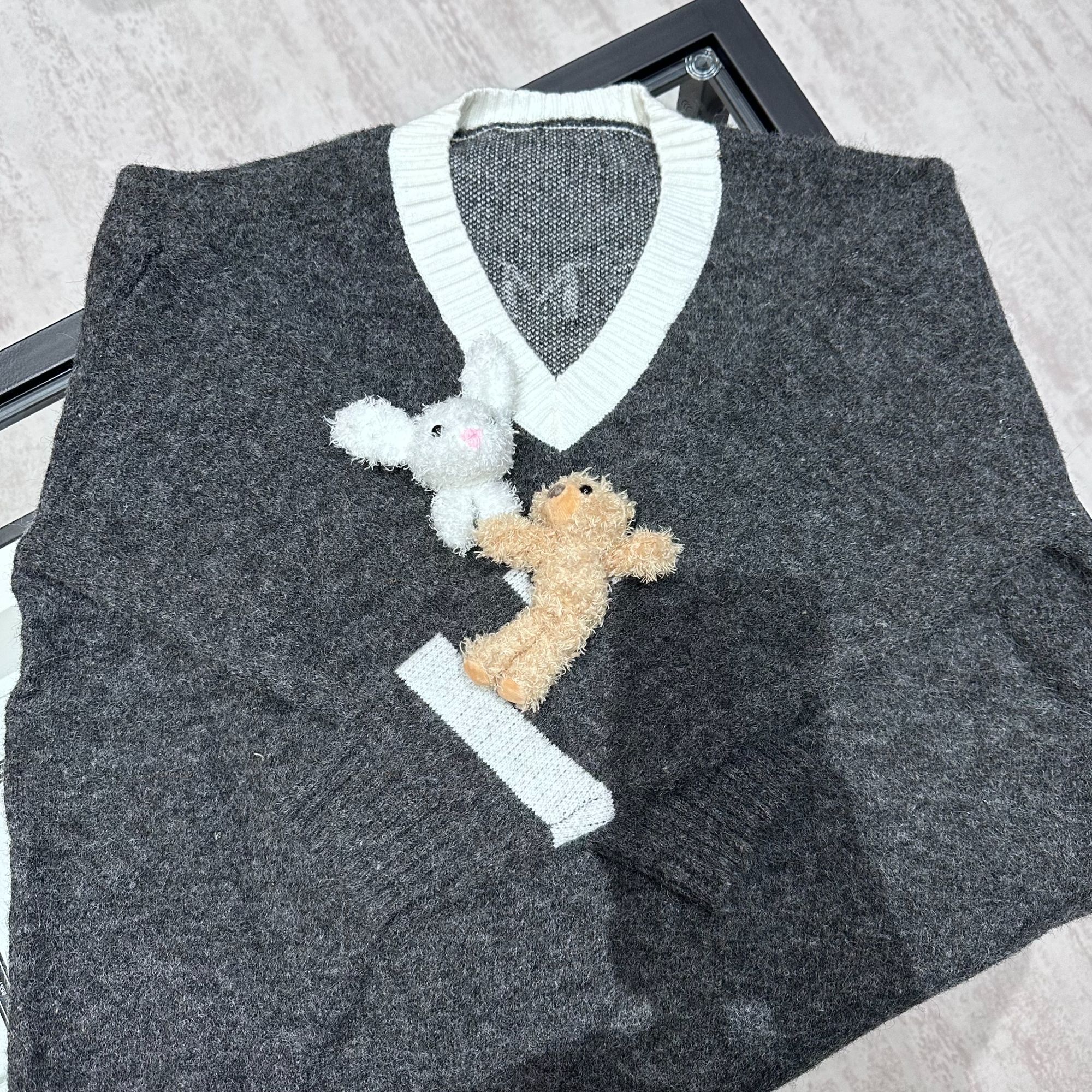 FOG（094）撞色V领针织衫毛衣女-W91304