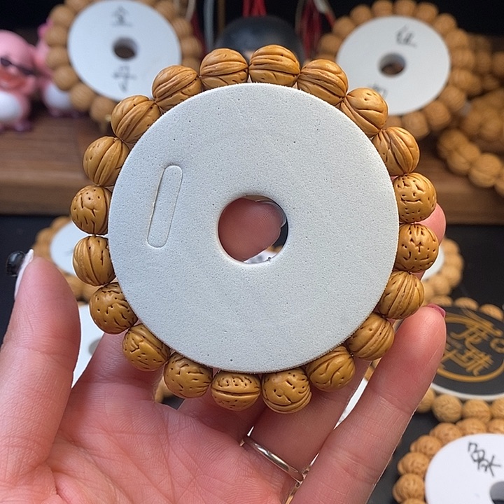 桃核手串野12.5 （尺寸误差0.5之间）