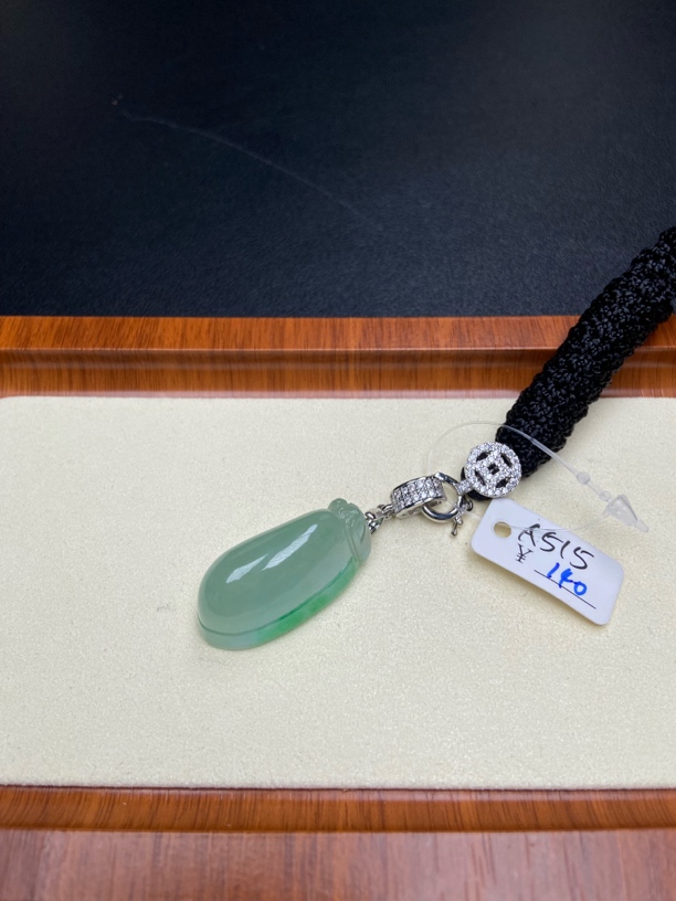 A515精品百搭吊坠