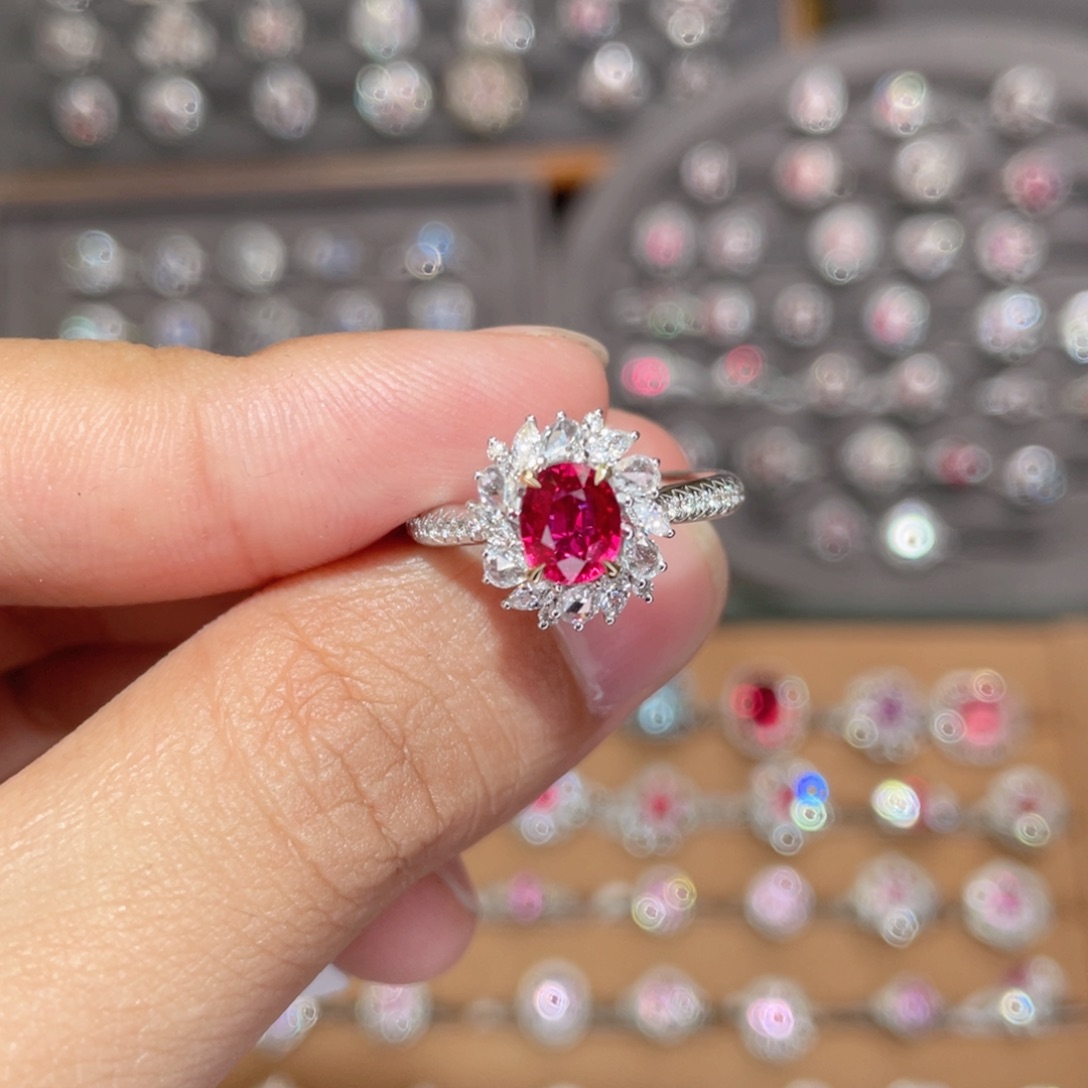 红宝石戒指18K金镶嵌1.21ct 无烧鸽血