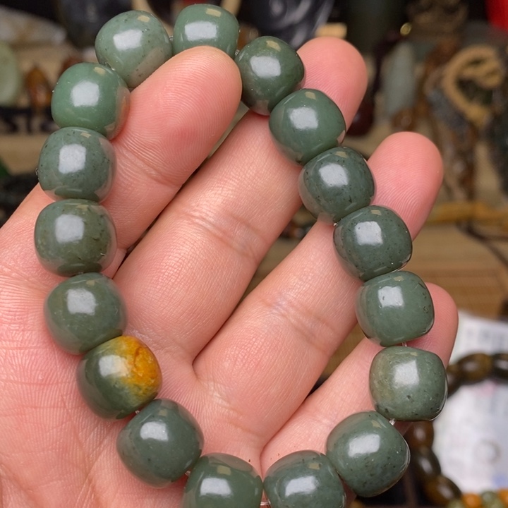 手链未镶嵌岫岩河磨玉（透闪石质玉）13×14