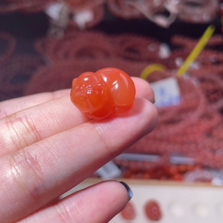 南红玛瑙未镶嵌小猪2190