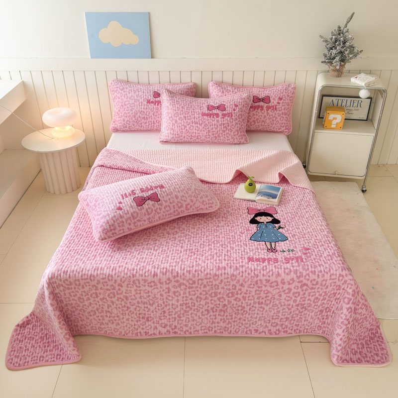 冬季保暖加厚牛奶绒夹棉床盖可铺可盖整齐不滑床毛巾绣卡通款